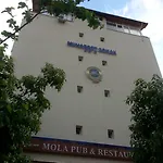 Mola Hotel 3*