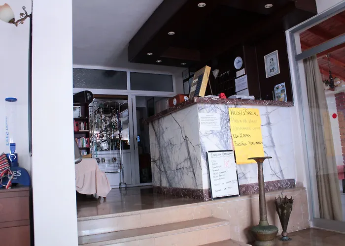 Mola Hotell 3*